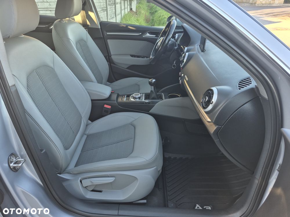 Audi A3 Sportback - 14