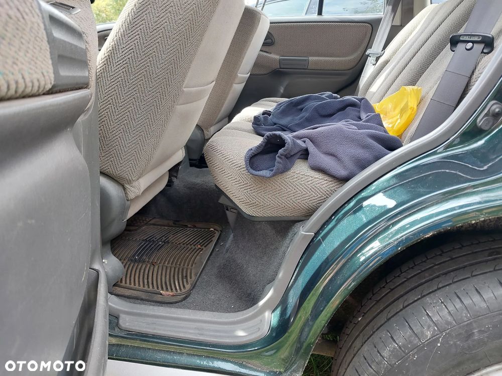 Suzuki Grand Vitara - 12