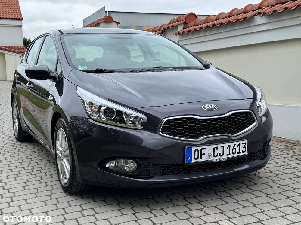 Kia Ceed - 29