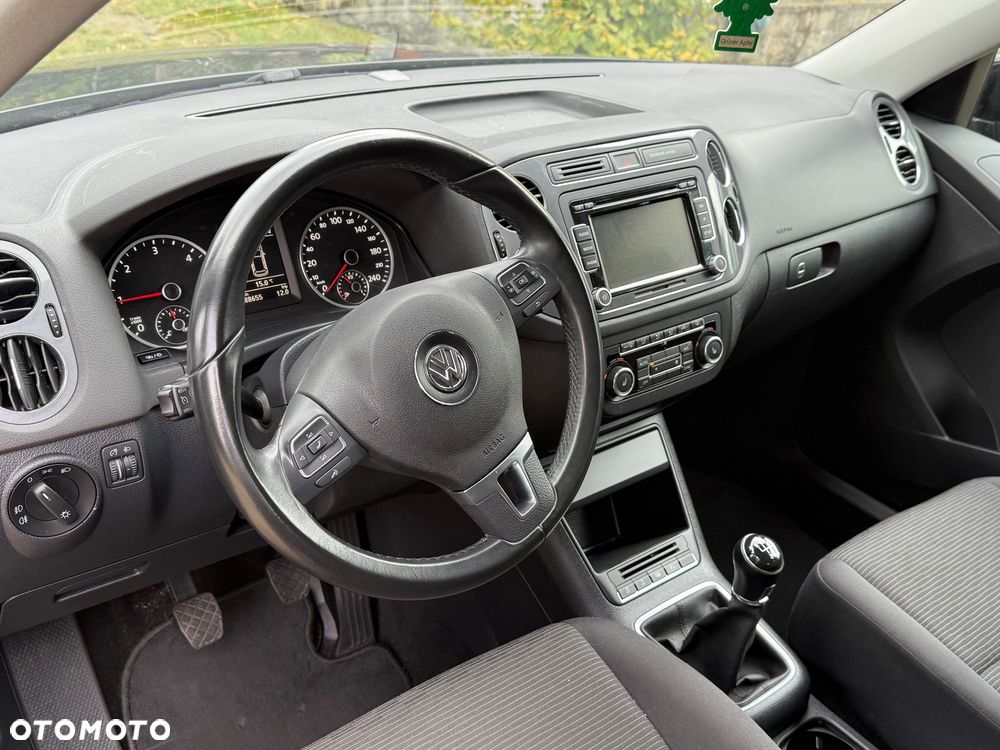 Volkswagen Tiguan - 12