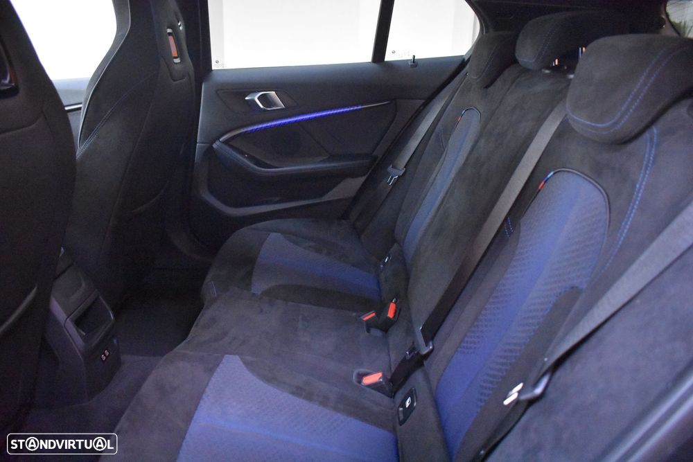 BMW 116 d Pack Desportivo M Auto - 55