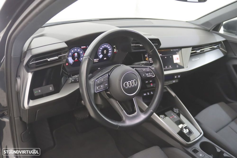 Audi A3 Sportback 30 TFSI S tronic - 4