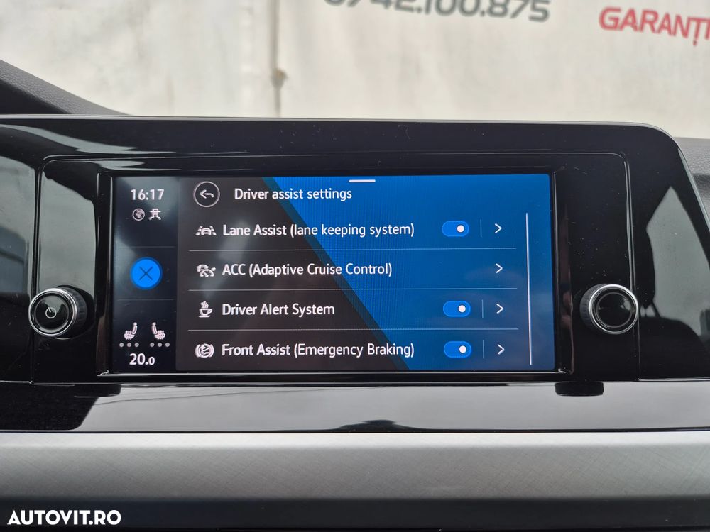 Volkswagen Golf 1.0 eTSI DSG MHEV Life - 28