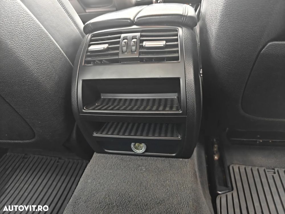 BMW Seria 5 535d xDrive AT - 13