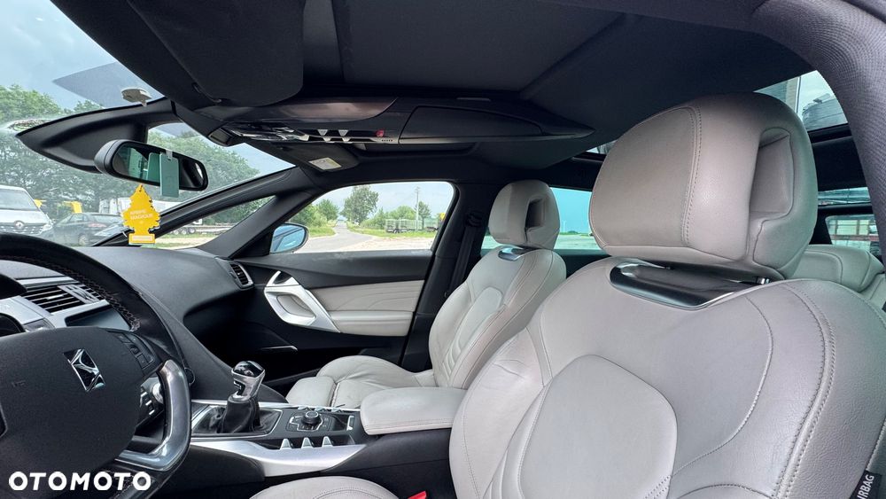 Citroën DS5 2.0 HDi SoChic - 16