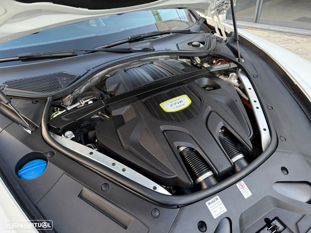 Porsche Panamera - 17