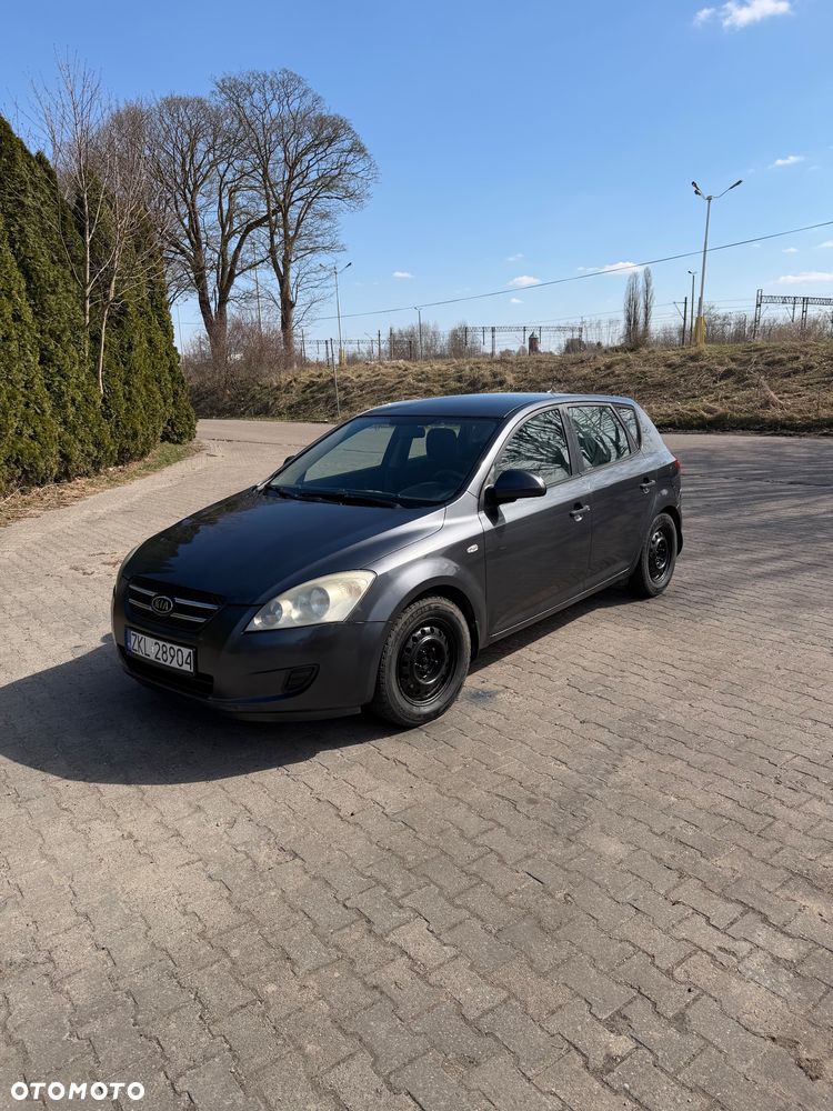Kia Ceed 1.6 Comfort - 2