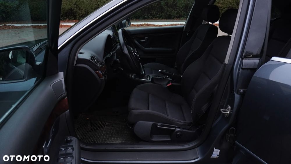 Audi A4 Limousine - 17