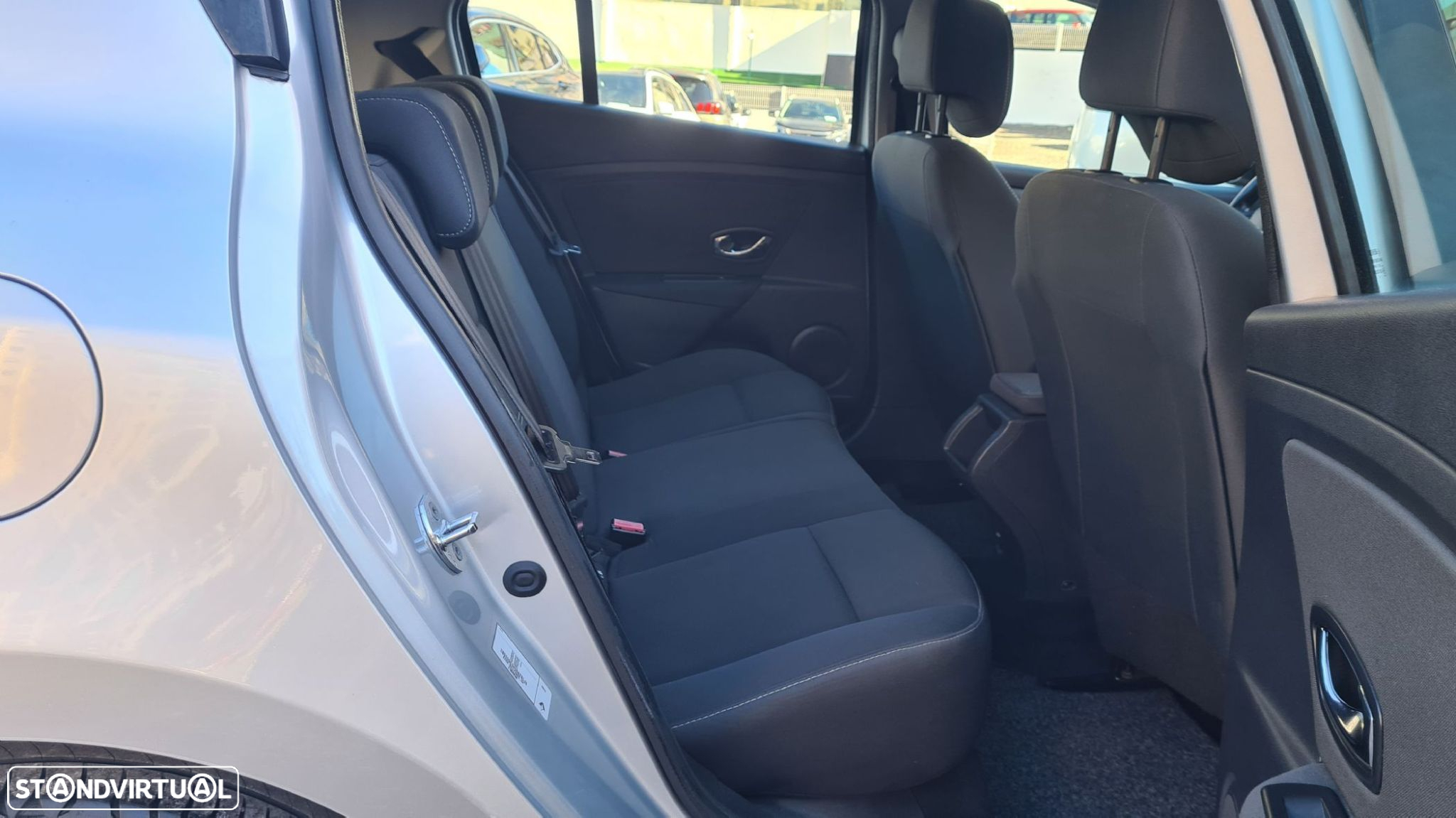 Renault Mégane 1.5 dCi Zen - 31
