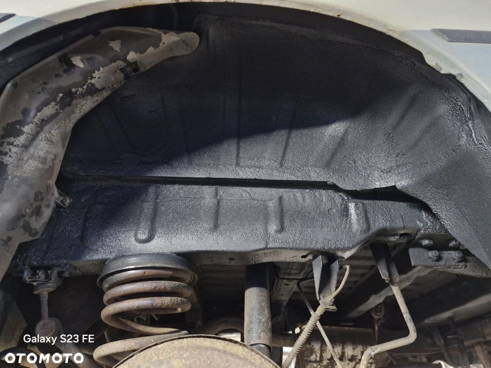 Hyundai H-1 Starex - 33