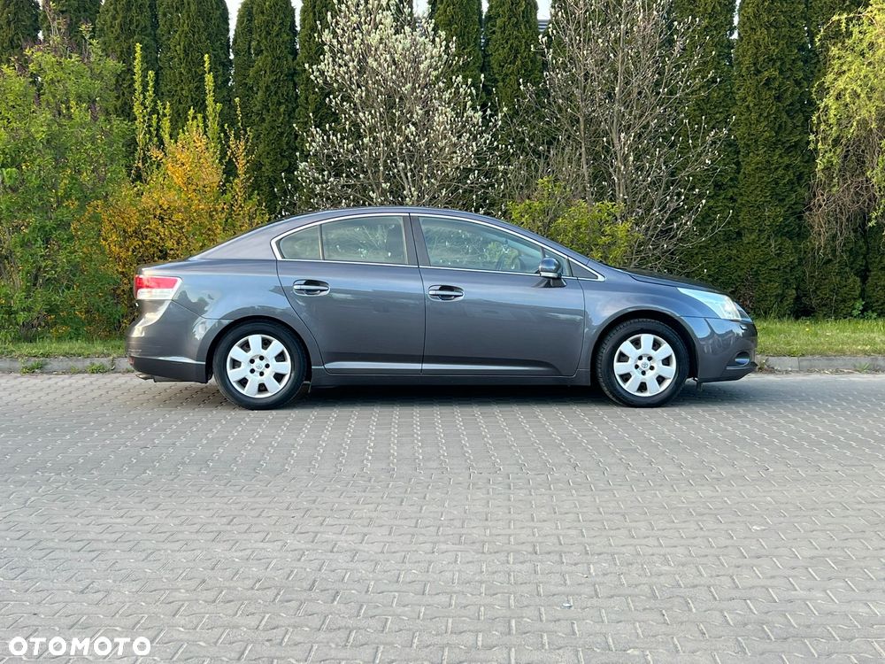 Toyota Avensis 2.0 Prestige NAVI MS - 4