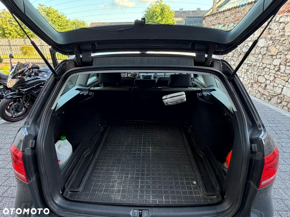 Volkswagen Passat 1.6 TDI BlueMotion Technology Comfortline - 18