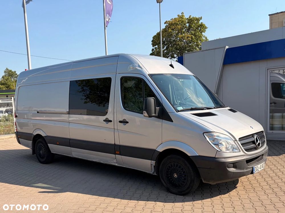 Mercedes-Benz Sprinter - 2