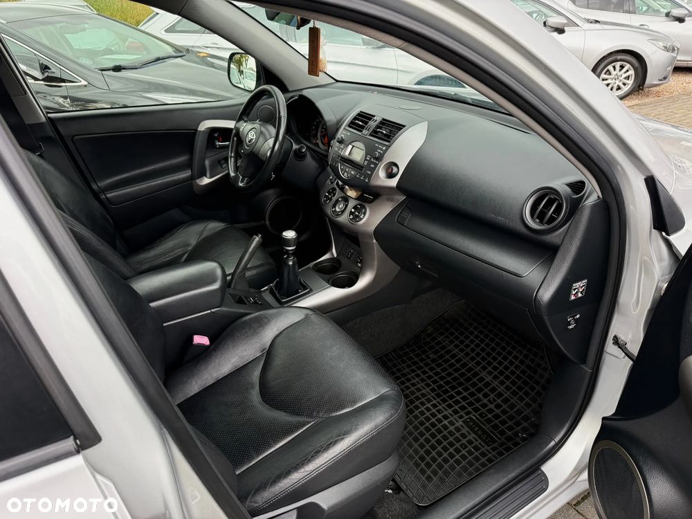 Toyota RAV4 2.2 D-CAT 4x4 Executive - 14