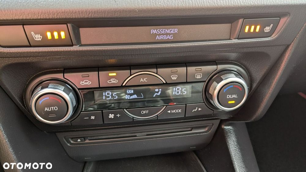 Mazda 3 SKYACTIV-D 105 Center-Line - 26