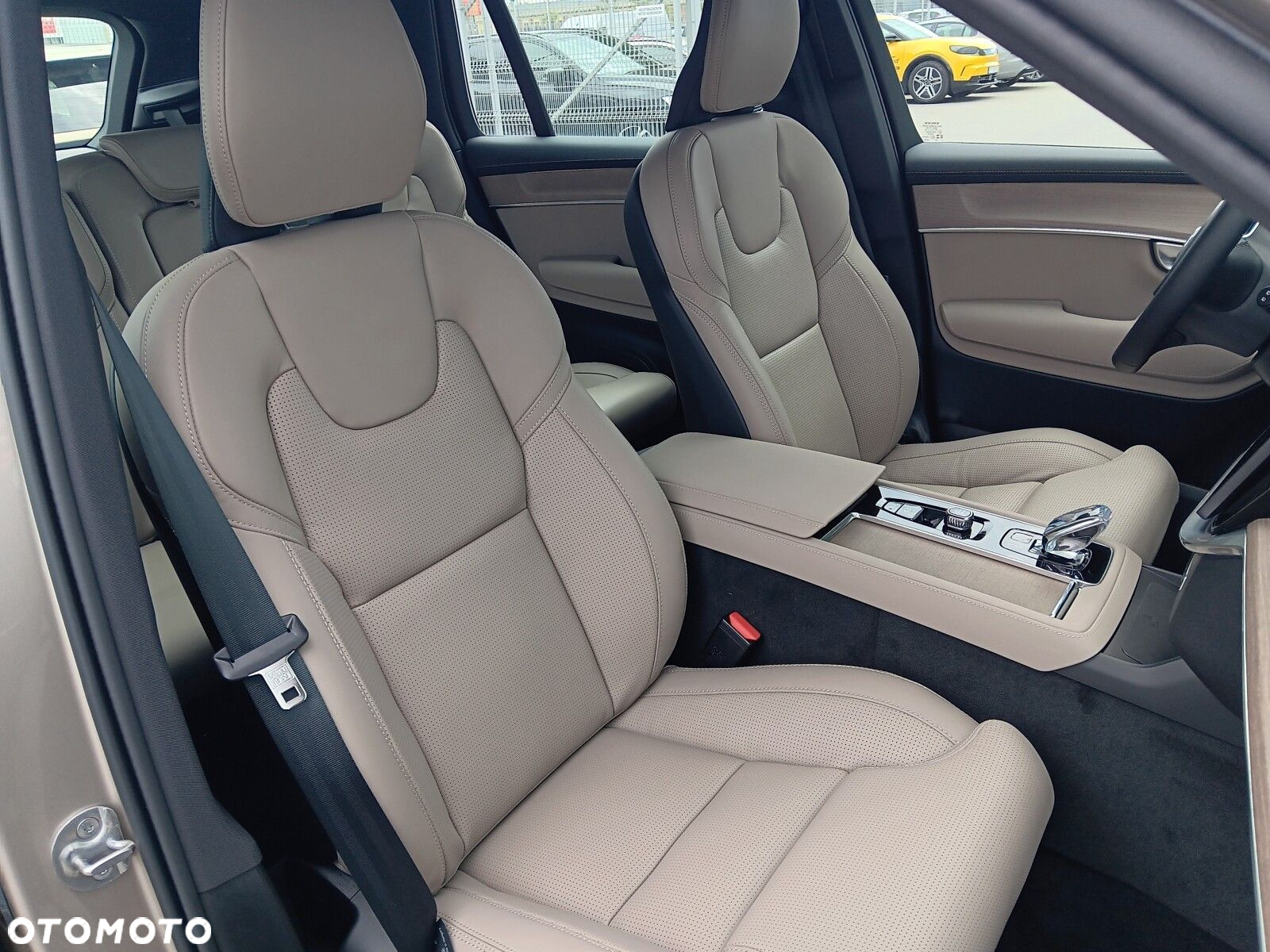Volvo XC 90 - 20