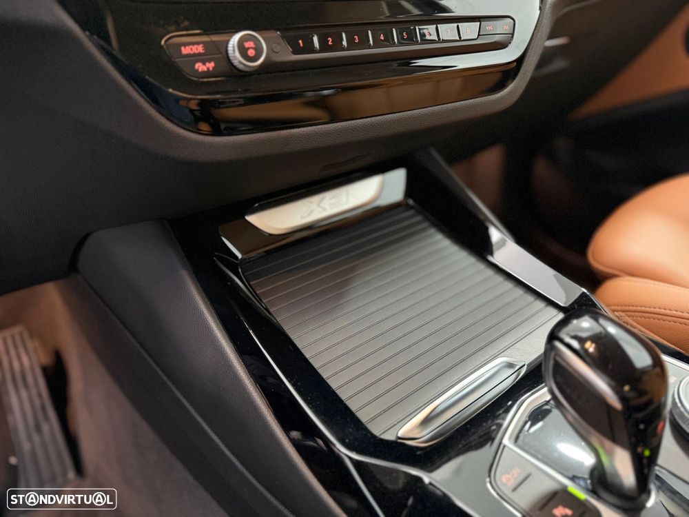 BMW X3 30 e xDrive Line Luxury - 19