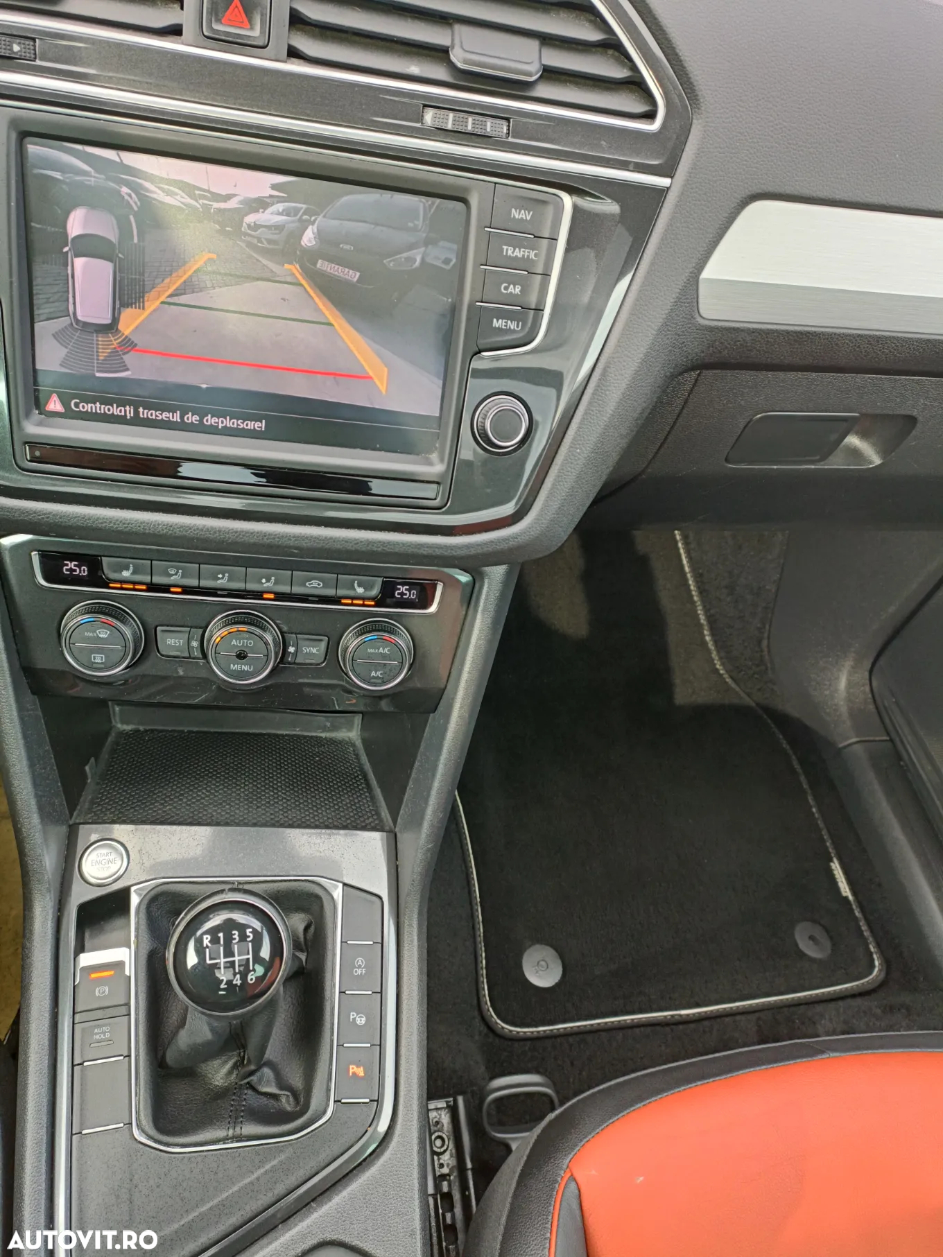 Volkswagen Tiguan 2.0 TDI SCR Comfortline - 24
