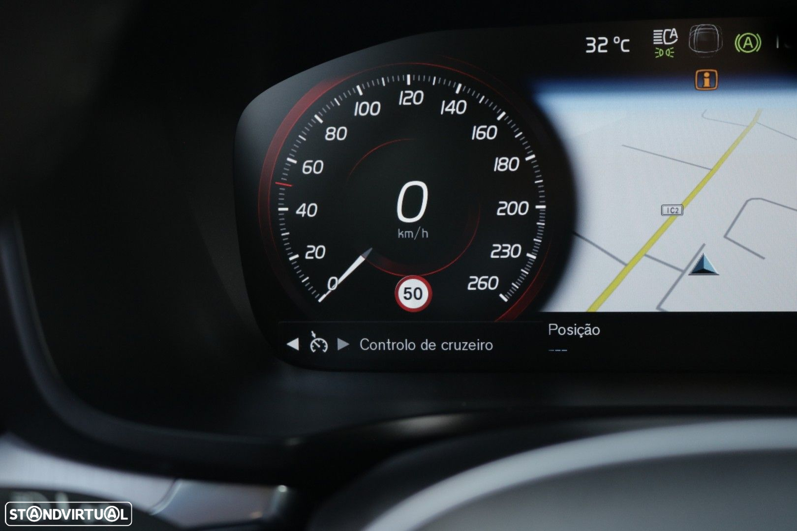 Volvo V60 2.0 D3 Momentum Core - 41
