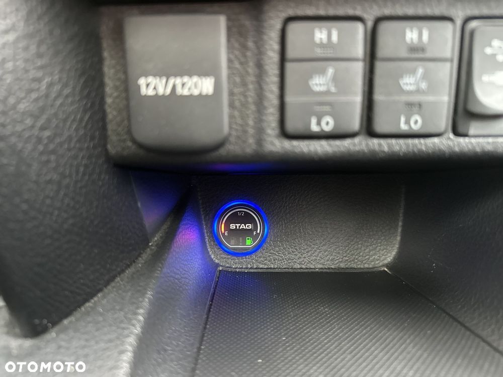 Toyota Auris 1.6 Premium Comfort - 20