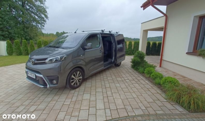 Toyota ProAce Kombi D-4D Medium 2,8t - 5