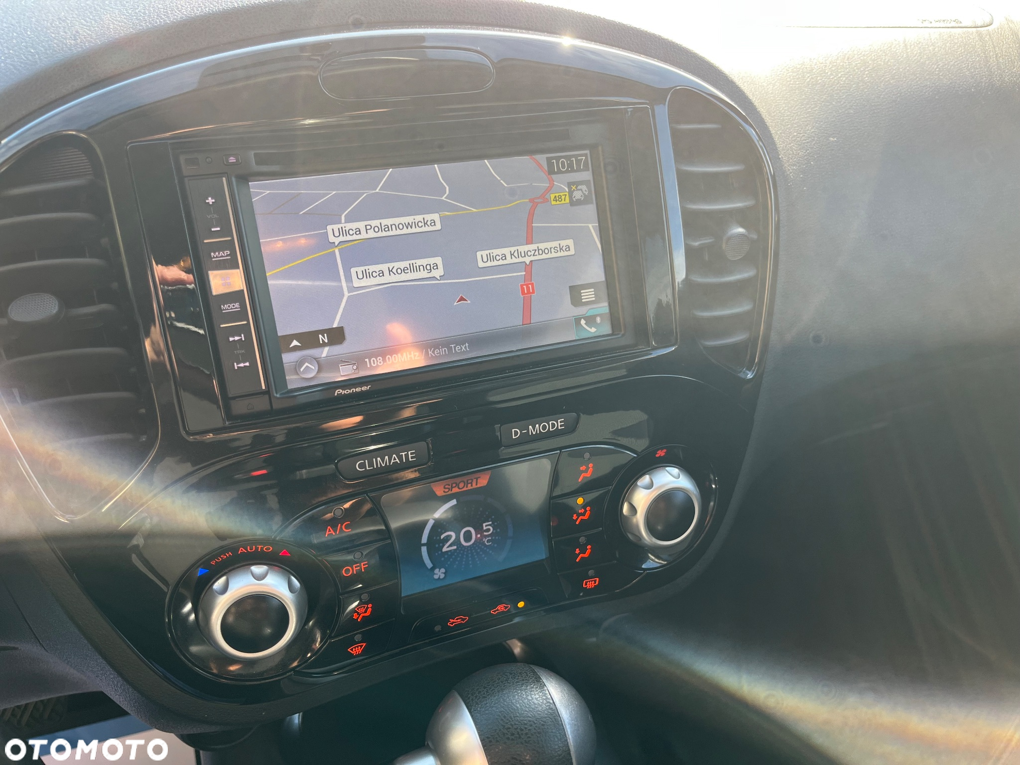 Nissan Juke 1.6 CVT Acenta - 12