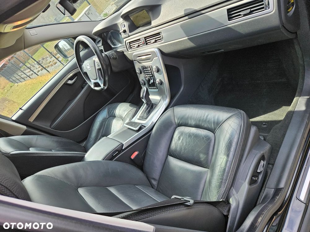 Volvo XC 70 D5 AWD Summum - 9