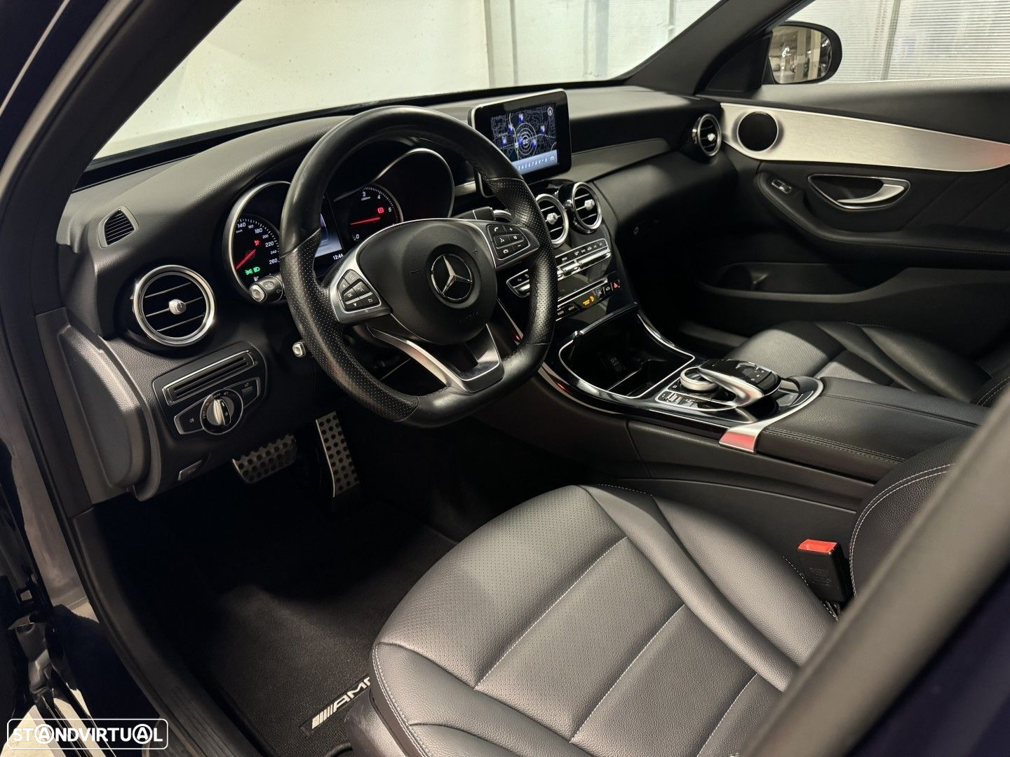 Mercedes-Benz C 300 h AMG Line - 20