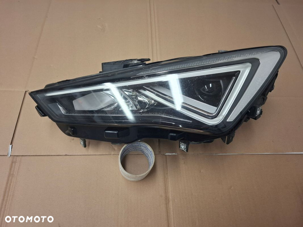 LAMPA PRZEDNIA SEAT LEON IV 4 5F FULL LED ORYGINAŁ
