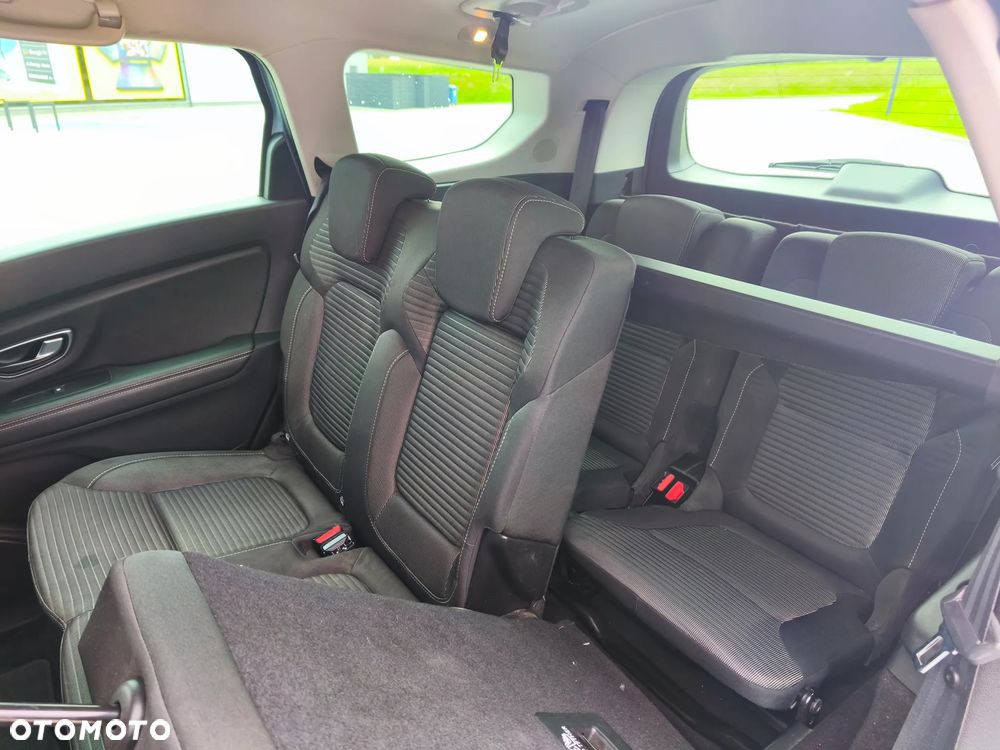 Renault Grand Scenic - 9