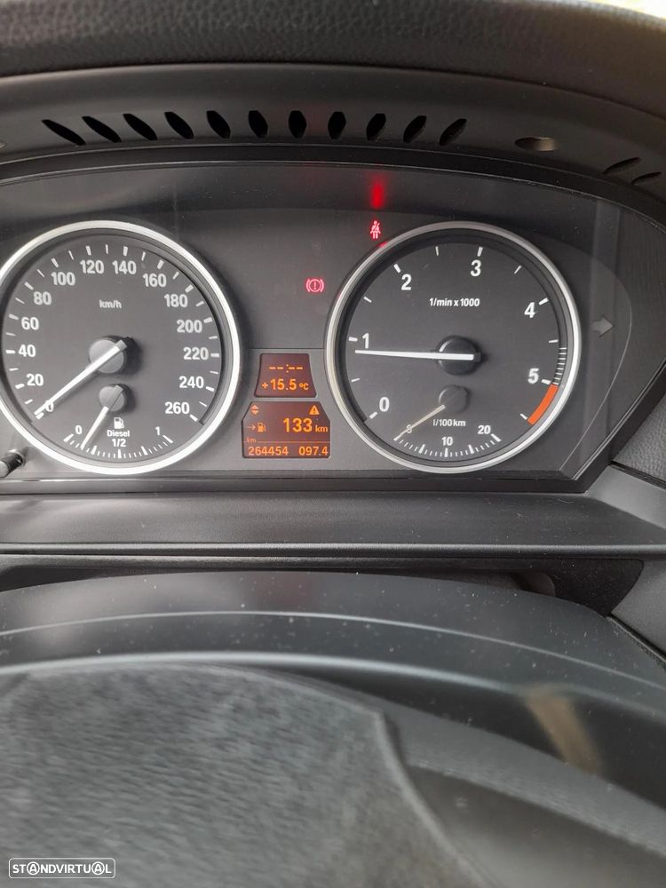 BMW 520 d Touring Edition Exclusive - 12