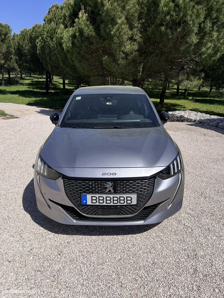 Peugeot 208 - 1