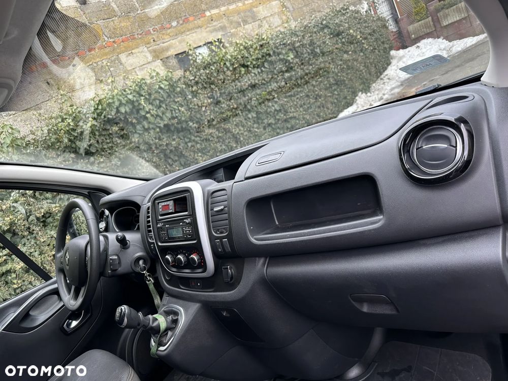 Renault Trafic - 12