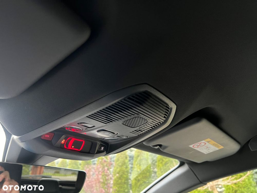 Peugeot 3008 1.5 BlueHDi GT Pack S&S EAT8 - 32