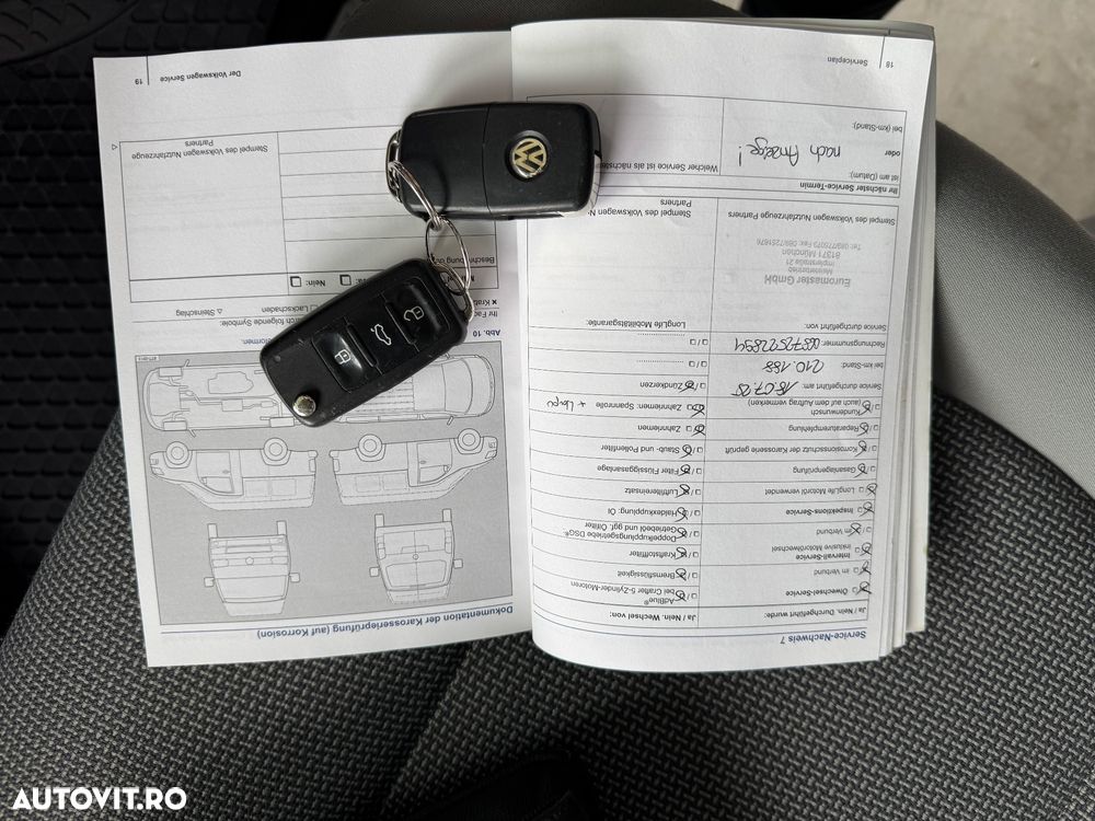 Volkswagen Caravelle - 25