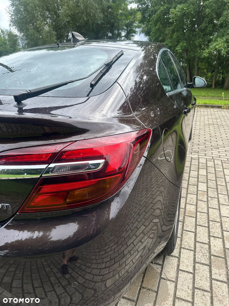 Opel Insignia 2.0 CDTI ecoFLEX - 12