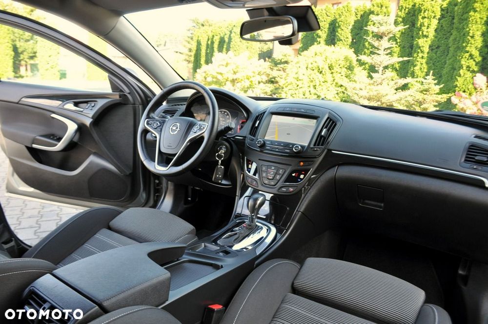 Opel Insignia - 24