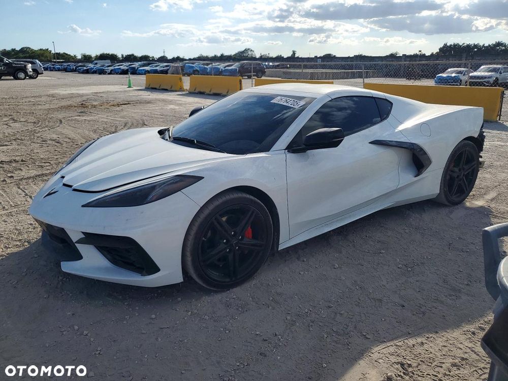 Chevrolet Corvette - 2