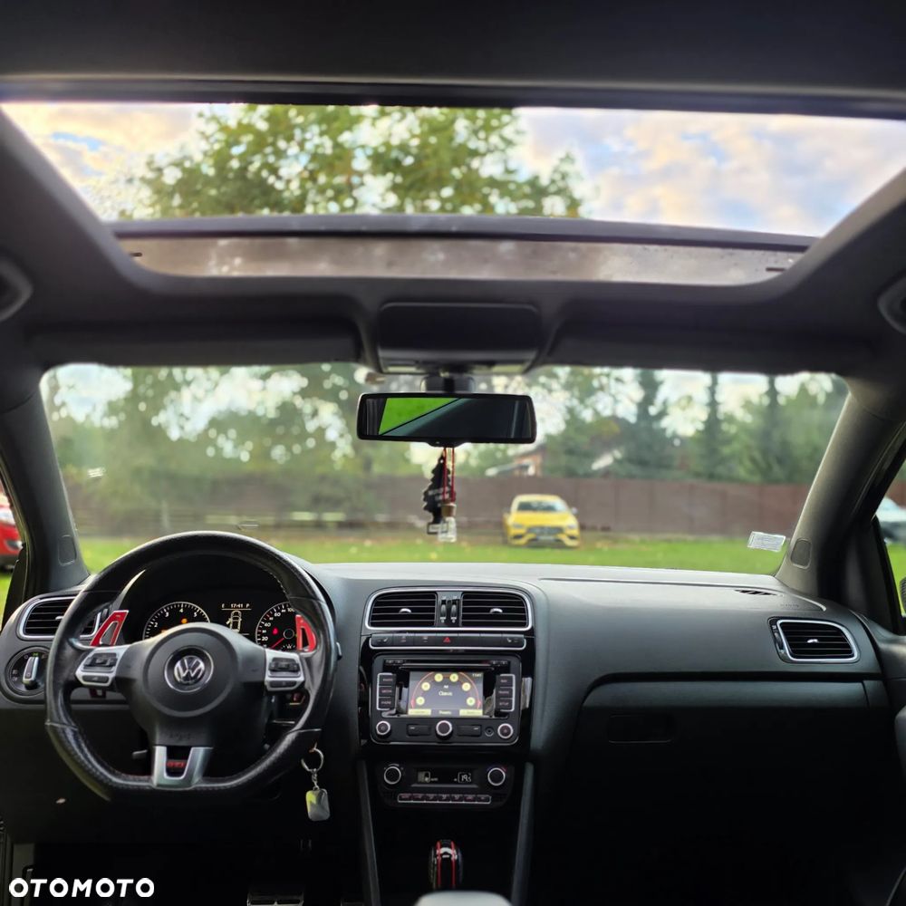 Volkswagen Polo 1.4 DSG GTI - 24