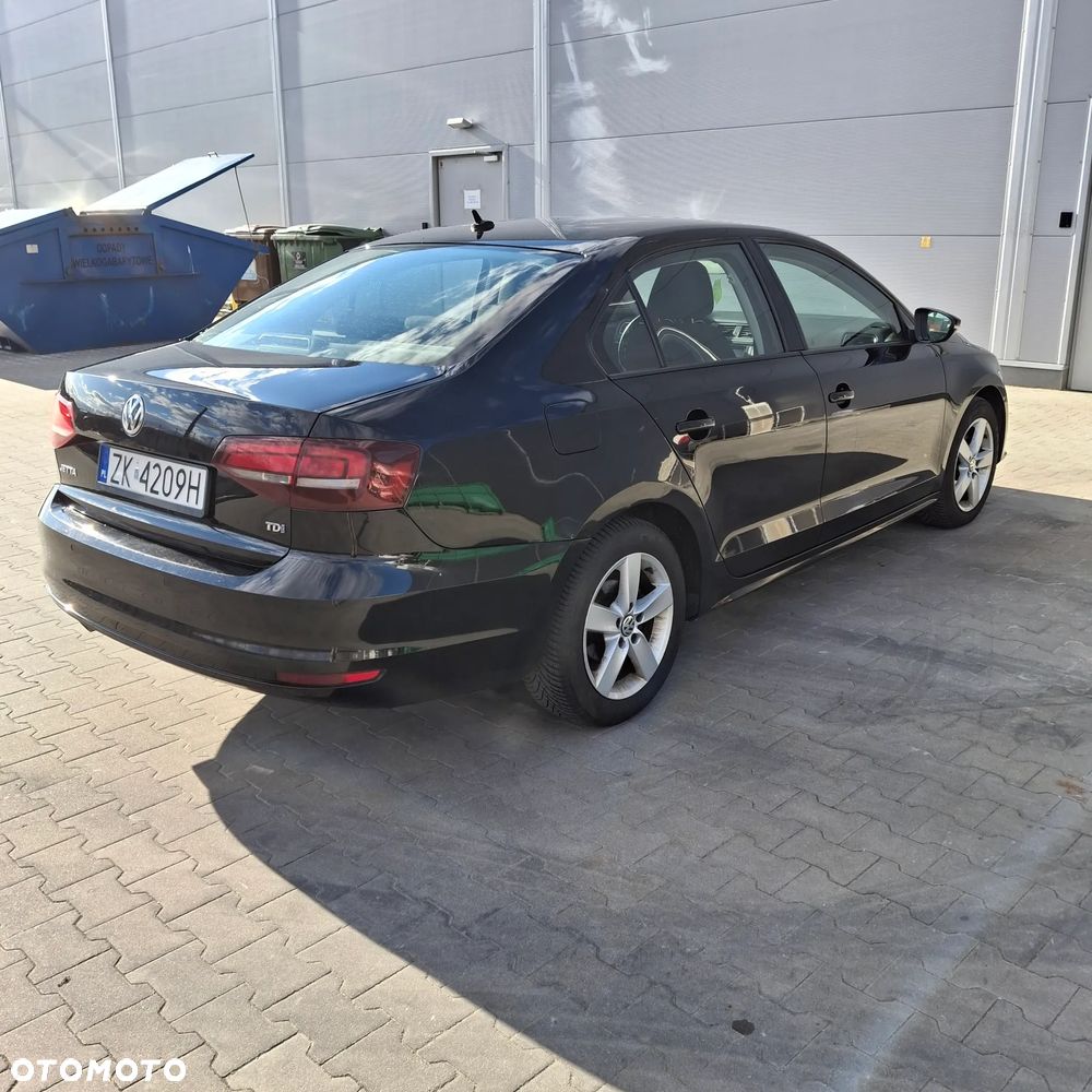 Volkswagen Jetta 2.0 TDI DPF BMT Comfortline - 12
