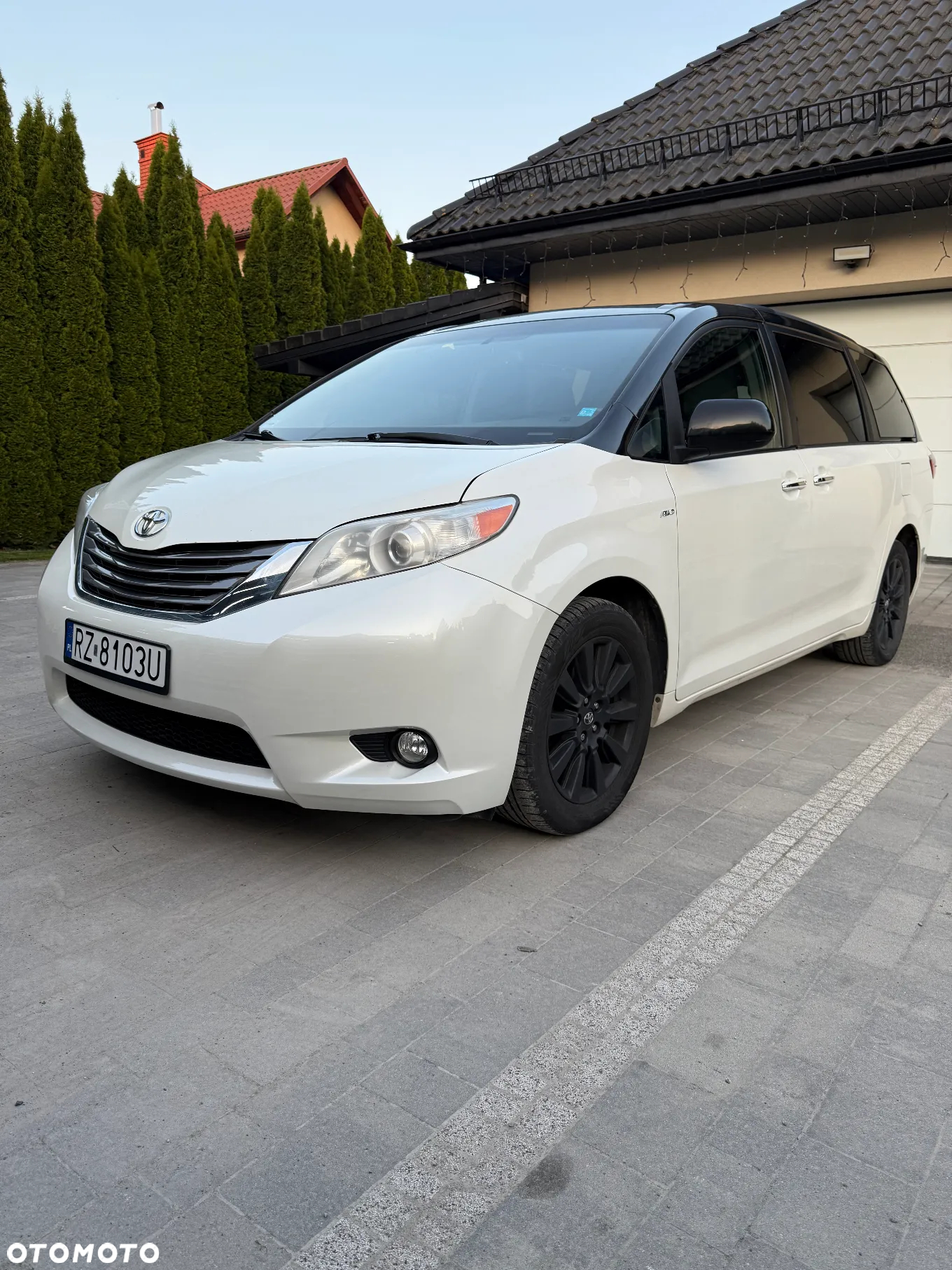 Toyota Sienna 3.5 V6 XLE AWD - 7