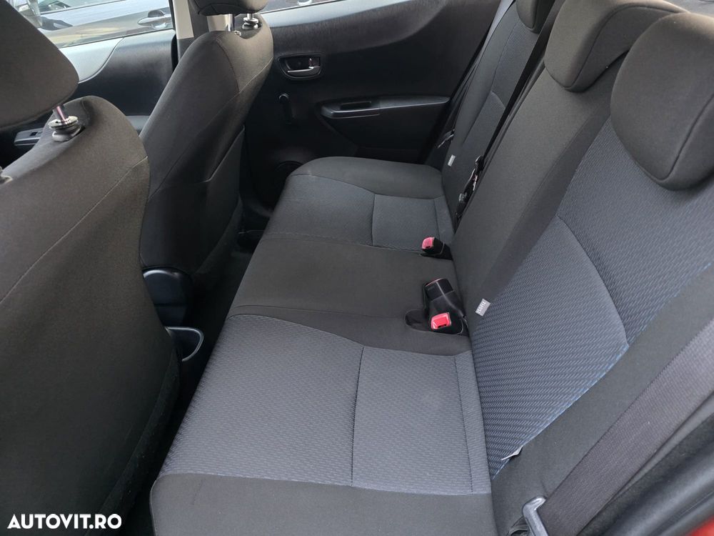 Toyota Yaris 1.5 VVT-i HSD Luna - 11