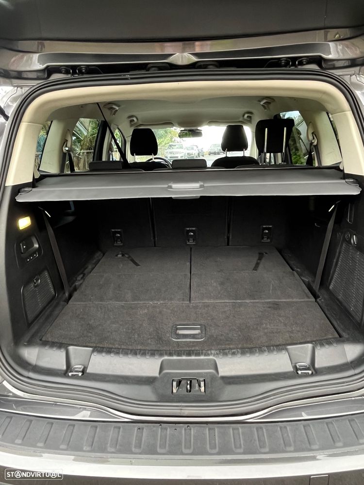 Ford S-Max 2.0 TDCi Titanium - 11