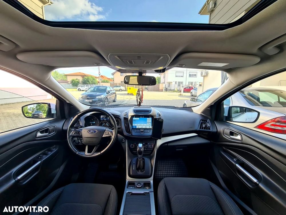 Ford Kuga - 2