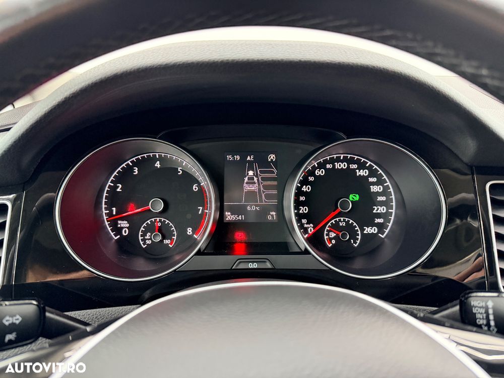 Volkswagen Golf Sportsvan 1.4 TSI (BlueMotion Technology) DSG Highline - 33