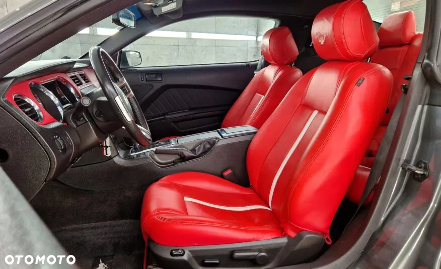 Ford Mustang 3.7 V6 Premium - 23