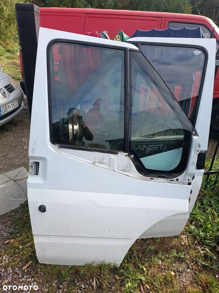 TRANSIT MK7 DRZWI PRZEDNIE PRAWE  BIAŁE - 1