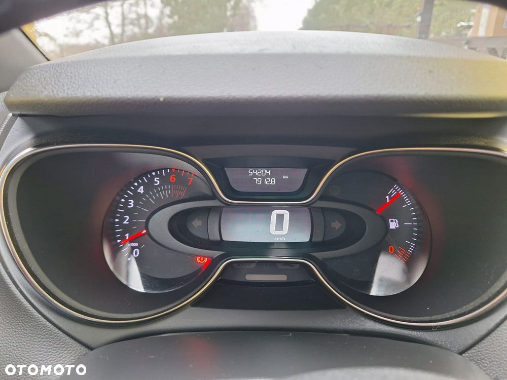 Renault Captur - 23