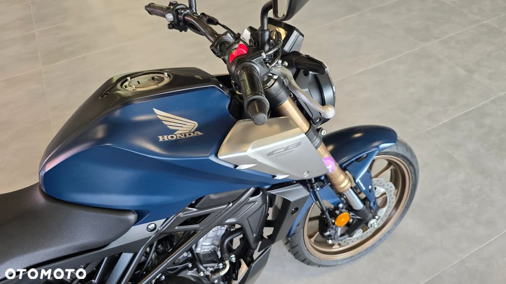 Honda CB - 25