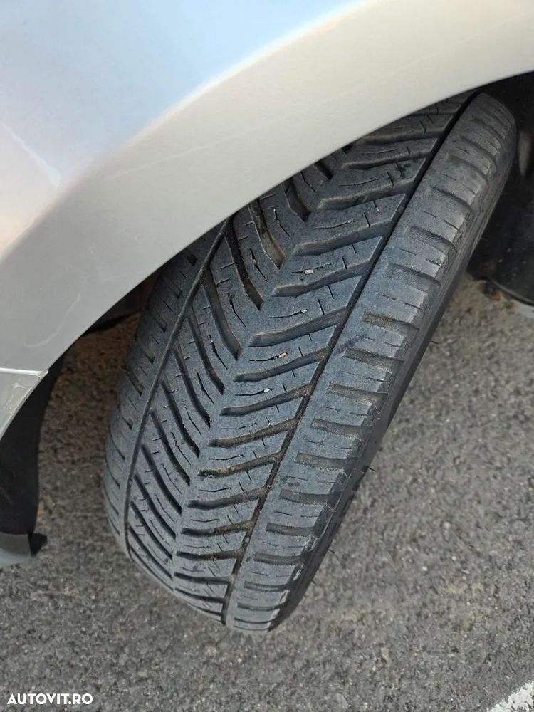 Renault Clio 1.5 dCi Grandtour Expression - 14